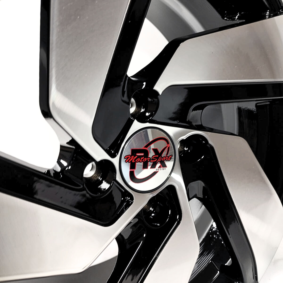 Rines 15″ de aluminio 4×100 Modelo GTN Black Diamond (Juego de 4) – Aveo, Gol, Mazda 2, Rio, Yaris | SC0019435 - Imagen 3